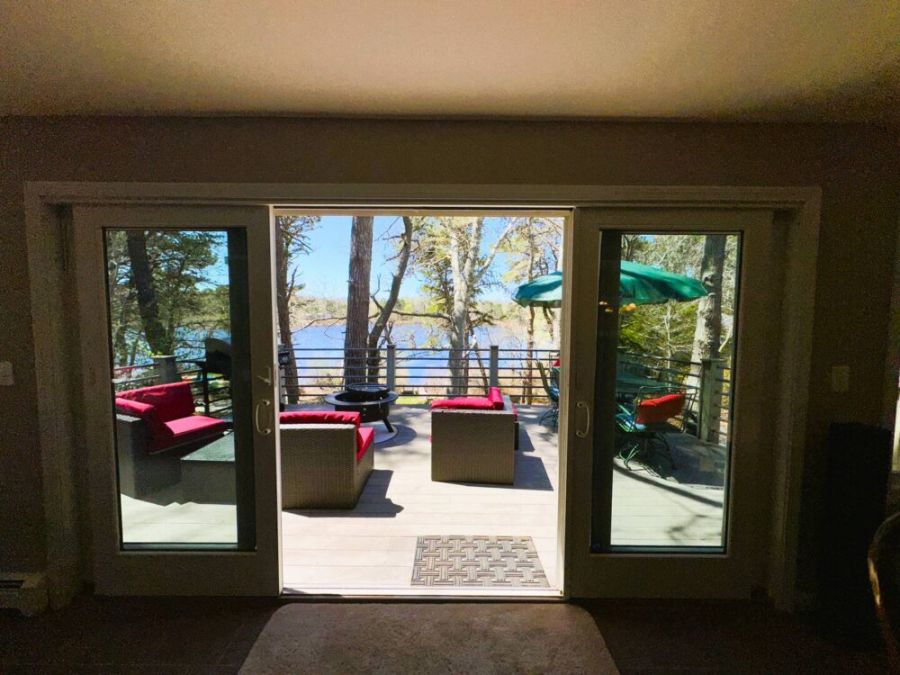 Pond House~Waterfront Oasis W/Jacuzzi Tub Main Image