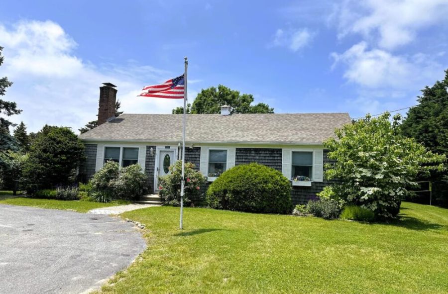 Walk to Beach/Kayaks/Bocce~The Alpine Main Image