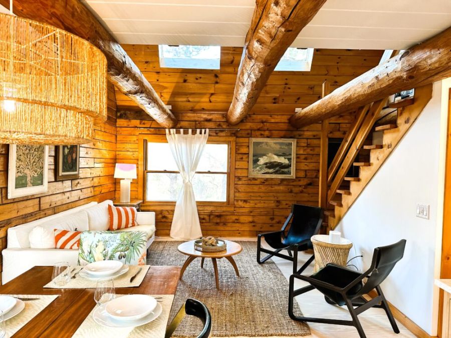 Sleeps 2-8 + dog!/Walk to Beaches/Boutique Oasis Main Image